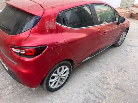 Renault clio 2018 diesel image 2