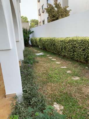 Villas jumelles à louer aux Almadies image 9