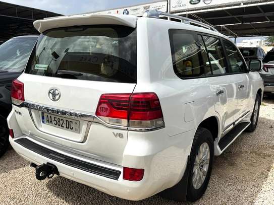 Toyota land cruiser GXR V6 image 5