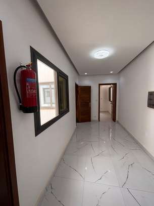 APPARTEMENT image 7