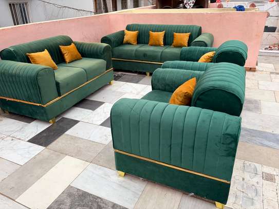 Salon 7 place vip image 2