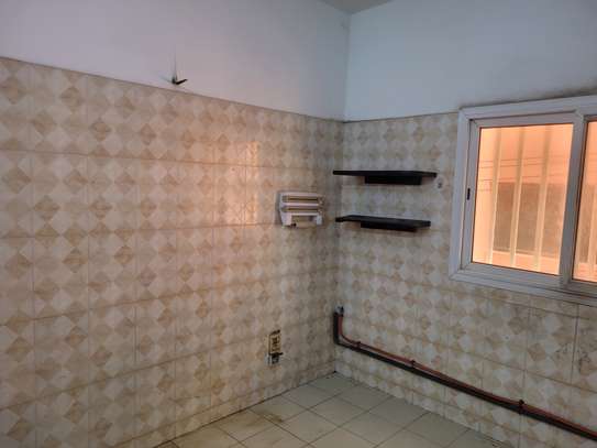 Trois chambres à louer par mois image 13