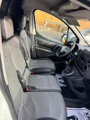 Citroen berlingo 2018 image 4