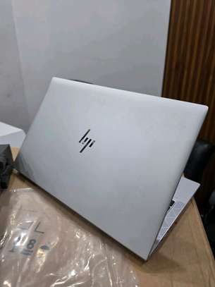 HP elitebook 840 G8 image 4