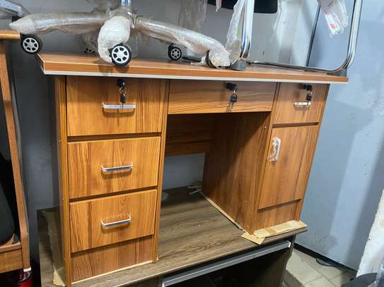 Table bureau image 6