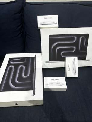 MacBook Pro M4 14-inch (2025) image 1