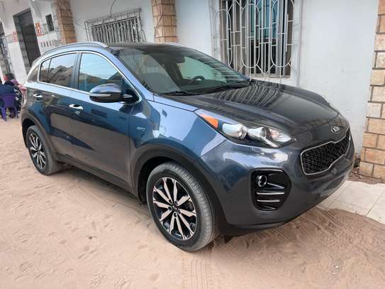 Kia Sportage limited image 8