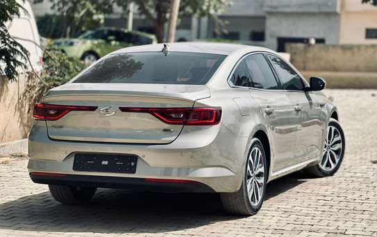 Renault SM6 2016 image 4
