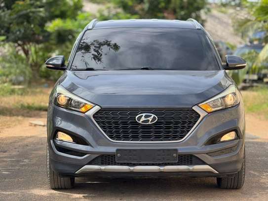 HYUNDAI TUCSON FULL OPTIONS image 3