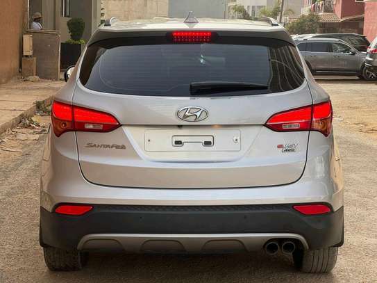 Hyundai Santa Fe 2015 image 10