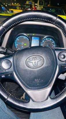 Toyota Rav4 image 10