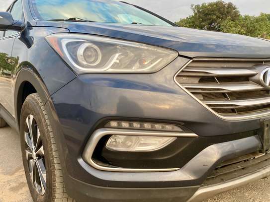 HYUNDAI SANTAFÉ 2017 image 8
