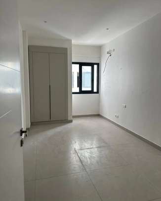 APPARTEMENT À LOUER POINT E image 5