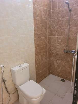Trois chambres à louer par mois image 13