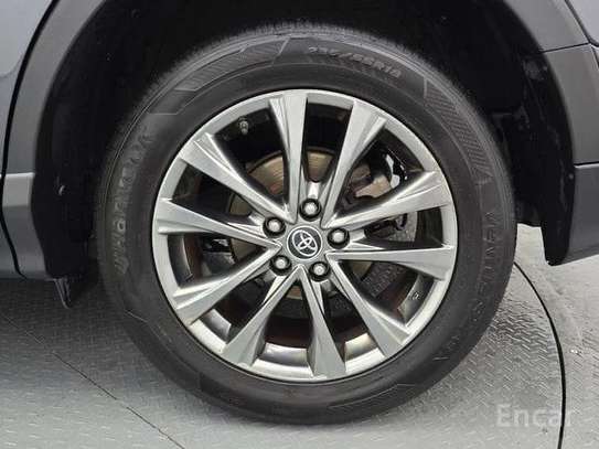 Toyota image 8