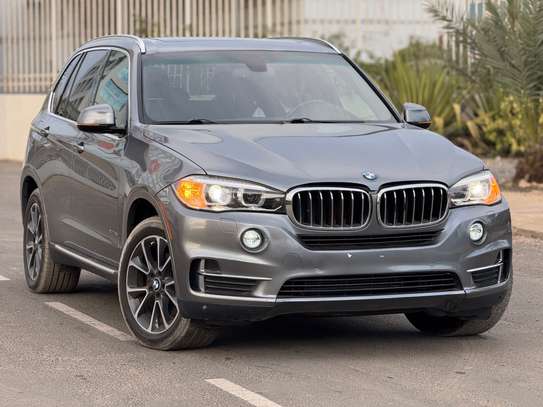 BMW X5 image 2
