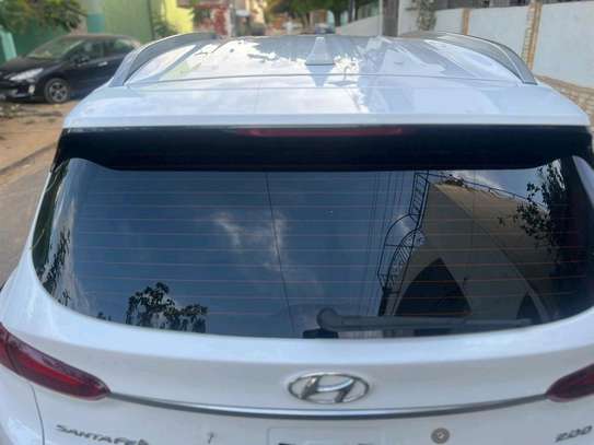 hyundai santa fe 2019 image 4