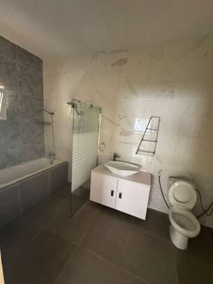 Appartement F5 – Almadies (derrière Free Mobile) image 1