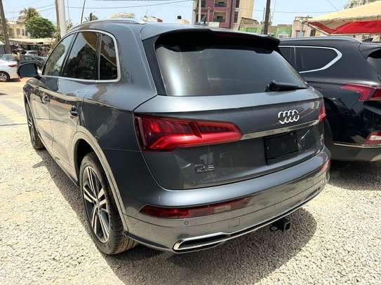 Audi Q5 S Line image 3