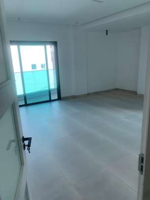 Magnifique Appartement à louer à yoff image 12