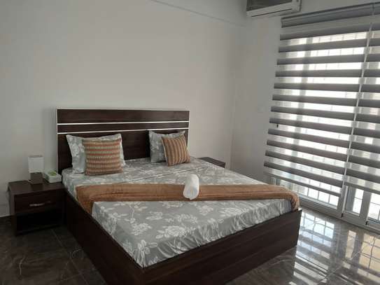 TRES GRANDE ET MODERNE VILLA A VENDRE A NGUERIGNE / SALY image 3