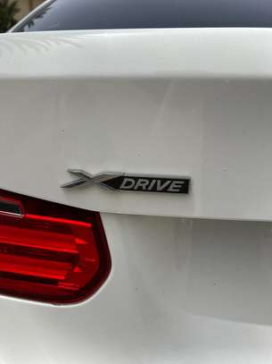 BMW Serie 3 XDrive image 10