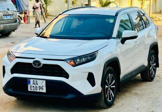 TOYOTA RAV4 2021 image 13