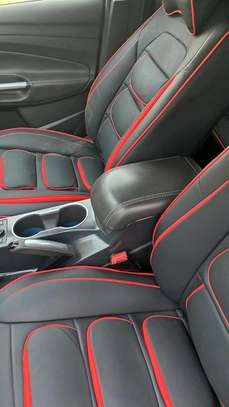 Ford escape image 4