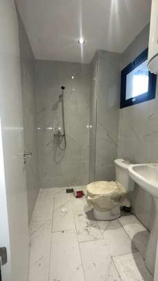 Appartements 4 chambres salon aux Almadies vers King Fahd image 10
