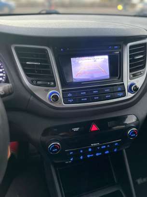 Hyundai Tucson version 4/4 image 8