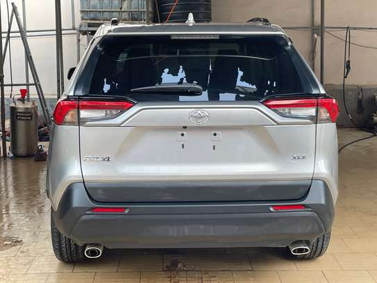 Toyota Rav42021 image 7