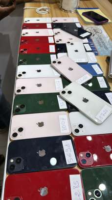 IPhone 13 simple 128 giga image 1