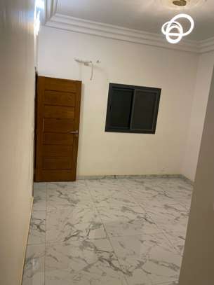 Moderne et chic 2 chambres salon image 11