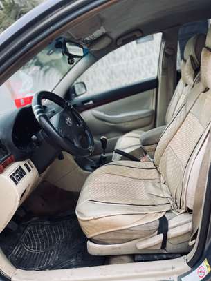 Toyota Avensis image 11