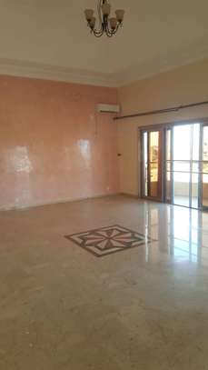 Villa R+2 aux Almadies image 6
