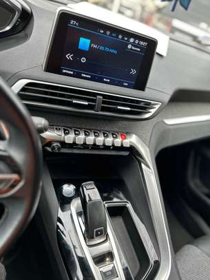 PEAUGEOT 3008 GT image 4