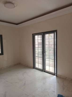 Appartement F4 à la Cité Mbakiyou Faye Mamelles image 13