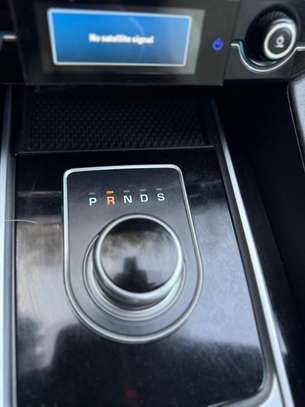 JAGUAR f-Pace image 15
