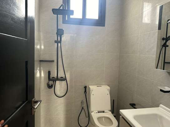 JOLI APPARTEMENT A LOUER FENETRE MERMOZ image 1