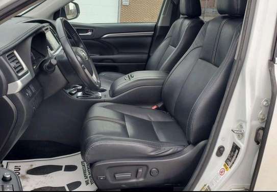 TOYOTA HYLANDER 7 places full options image 6