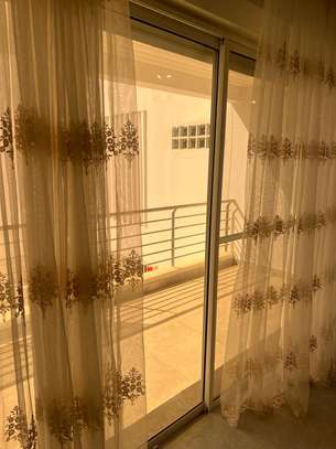 3 chambres salon à louer en face King fahd image 5