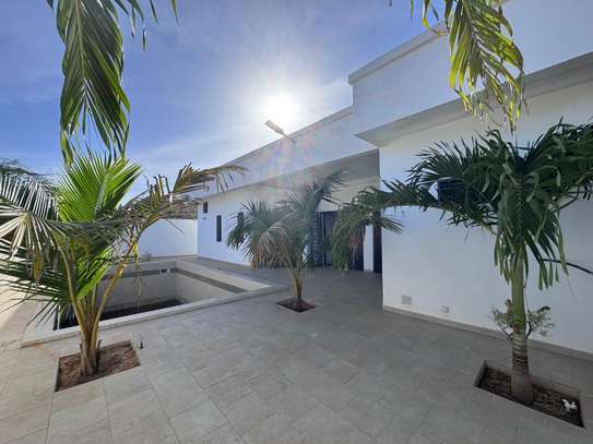 Belle villa avec piscine a Somone image 3