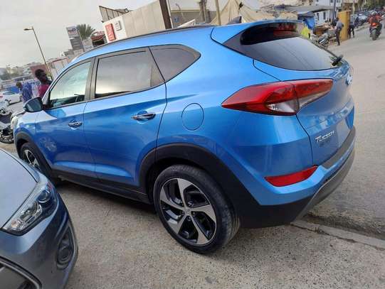 Hyundai Tucson image 4