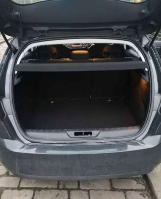 Peugeot 308 2017 image 4