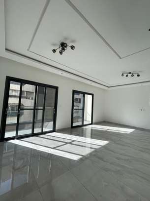 F4 neuf à louer au plateau image 14