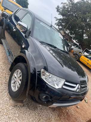 MITSUBISHI L200 ANNÉE 2014 image 1