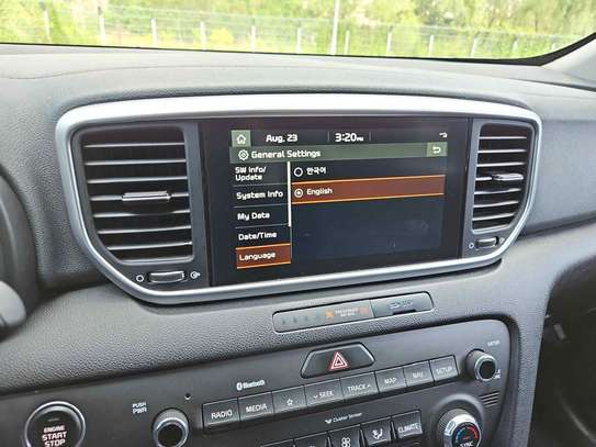 KIA Sportage 2022 image 2