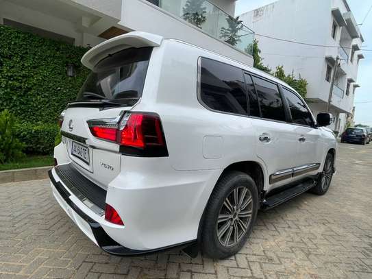 LEXUS LX 570  2015 image 2