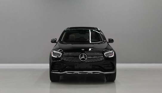 Mercedes glc 300  2022 image 1