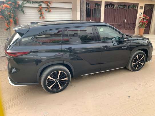 Toyota Highlander 2025 hybride image 11